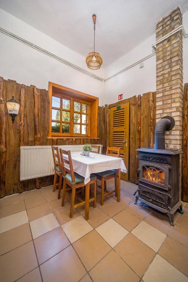 Hotel Lipicai Es Etterem 3*